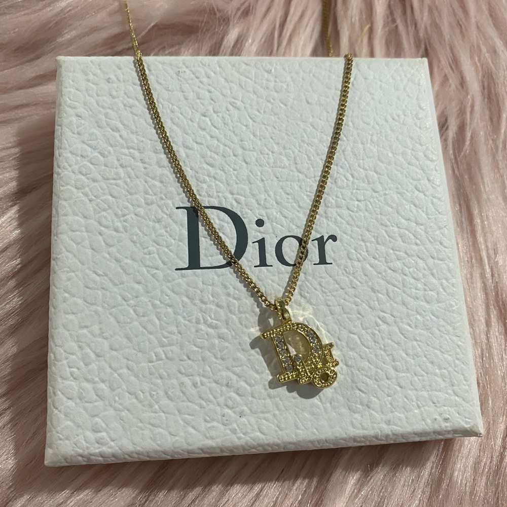 DIOR NECKLACE AUTHENTIC